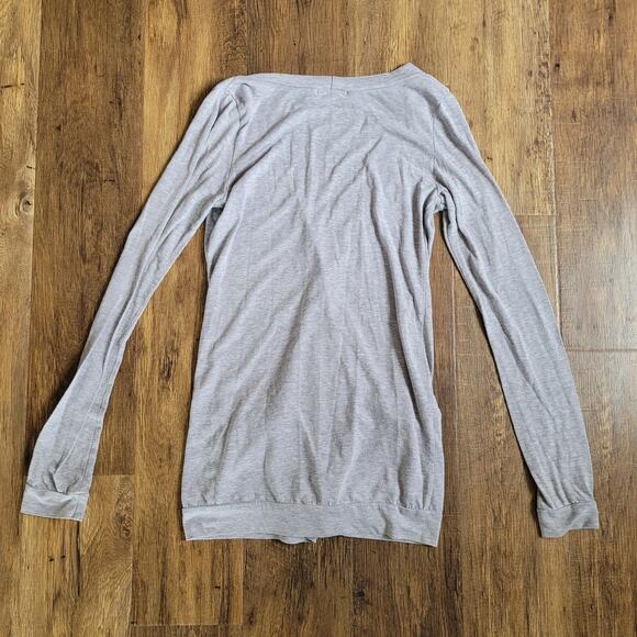 BDG Women's Long Sleeve Gray Button Up Sweater Cardigan Size Medium - Picture 2 of 11